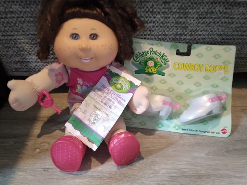 Cabbage patch kids doll - kids, surfer